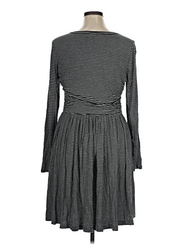 Old Navy Casual Dress (view 2)