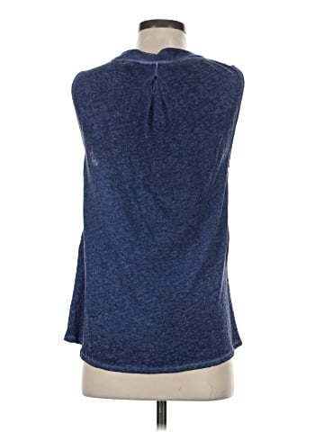 Vineyard Vines Sleeveless Top (view 2)