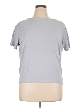 Lululemon Athletica Short Sleeve T-Shirt (view 1)