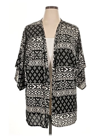 Libian Kimono (view 1)