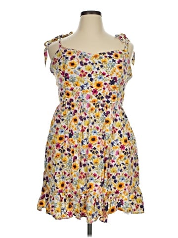 Old Navy Casual Dress (view 1)