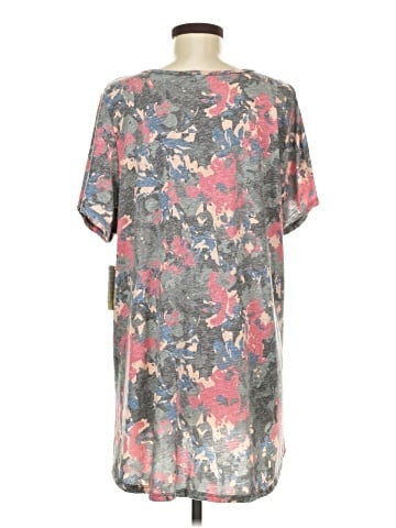Lularoe Short Sleeve T-Shirt (view 2)