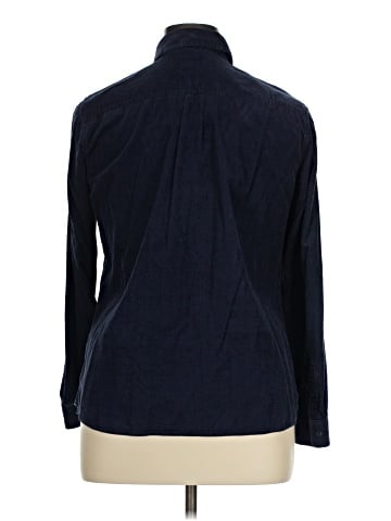 Croft & Barrow Long Sleeve Button-Down Shirt (view 2)