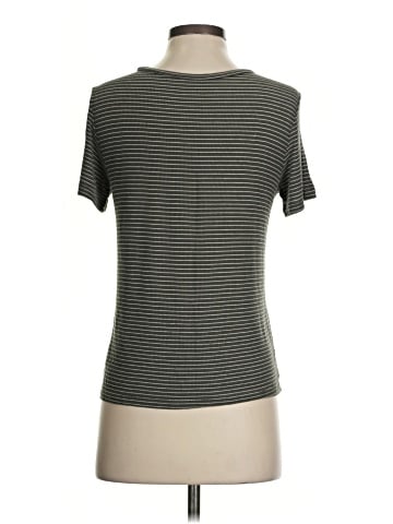 American Eagle Outfitters Short Sleeve T-Shirt (view 2)