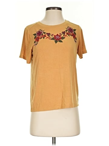 American Eagle Outfitters Short Sleeve T-Shirt (view 1)