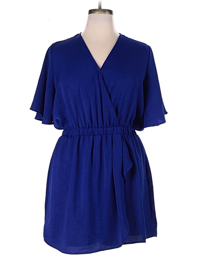 Pre-owned Emma & Michele Romper In Blue