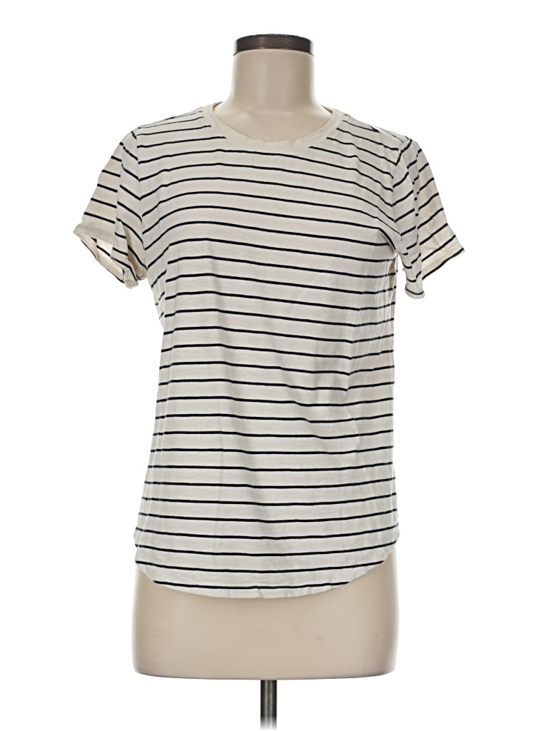 Pre-owned Old Navy Short Sleeve T-shirt In Ivory
