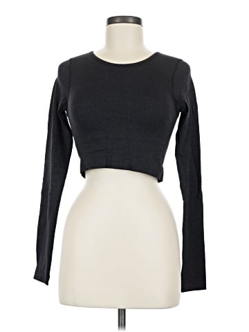 Lululemon Athletica Long Sleeve T-Shirt (view 1)