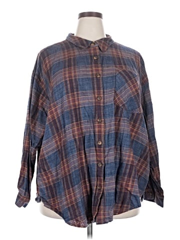 Maurices Long Sleeve Button-Down Shirt (view 1)