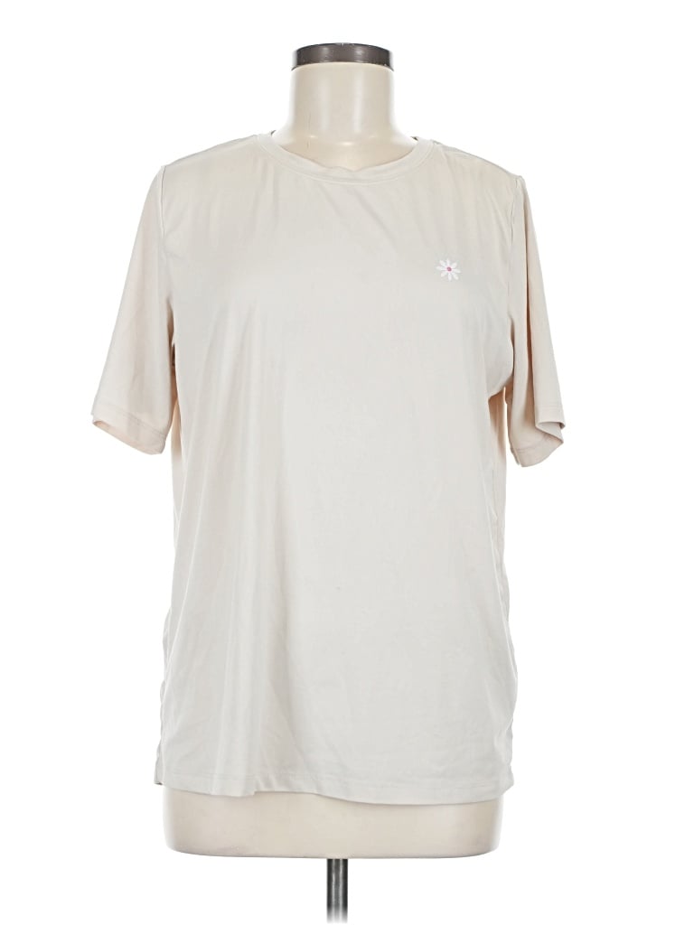 Pre-owned Fabletics Short Sleeve T-shirt In Ivory