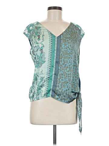Tiny Sleeveless Blouse (view 1)
