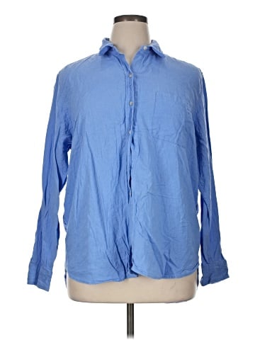 Universal Thread Long Sleeve Button-Down Shirt (view 1)