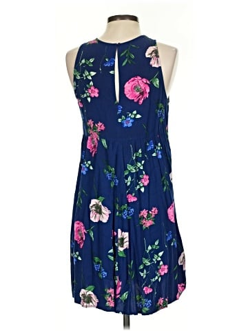 Old Navy Casual Dress (view 2)