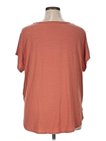 Old Navy Short Sleeve T-Shirt (view 2)