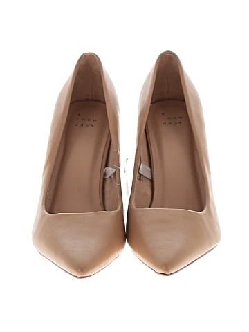 A New Day Heels (view 2)