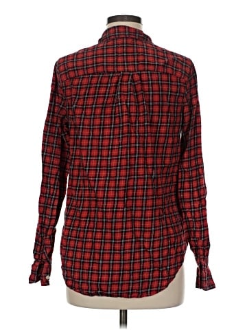 Old Navy Long Sleeve Button-Down Shirt (view 2)
