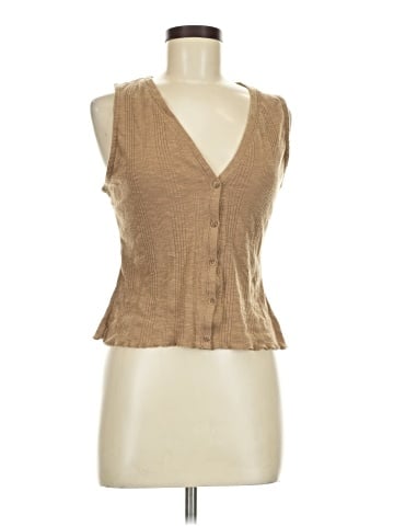 Universal Thread Sleeveless Blouse (view 1)