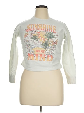 OshKosh B'gosh Long Sleeve T-Shirt (view 1)