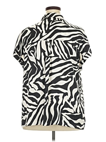 Lane Bryant Short Sleeve Blouse (view 2)