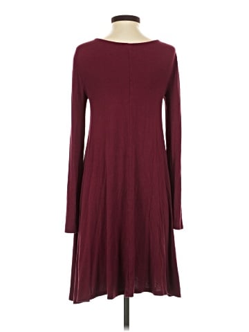 Old Navy Casual Dress (view 2)