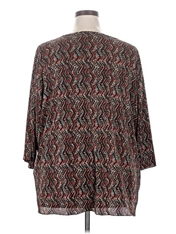 Maggie Barnes 3/4 Sleeve Blouse (view 2)
