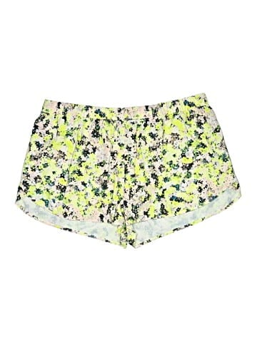 Gap Shorts (view 1)