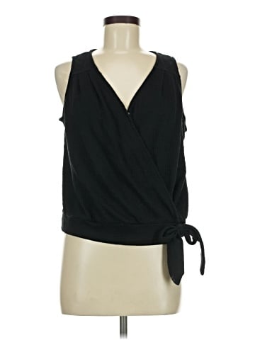 Universal Thread Sleeveless Blouse (view 1)