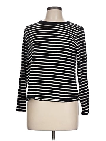 Old Navy Long Sleeve T-Shirt (view 1)