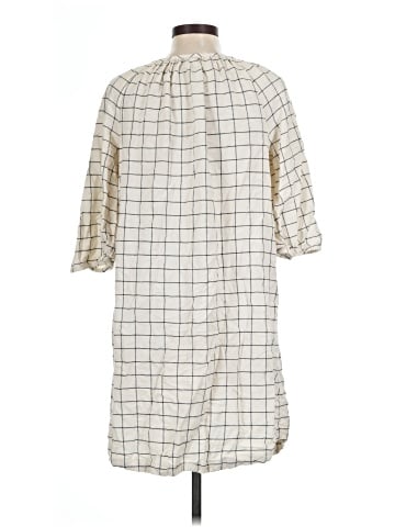 Old Navy Casual Dress (view 2)