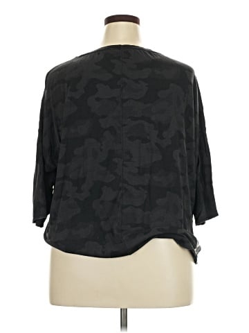 Calvin Klein Performance 3/4 Sleeve T-Shirt (view 2)
