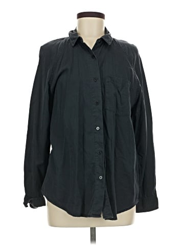 Universal Thread Long Sleeve Button-Down Shirt (view 1)