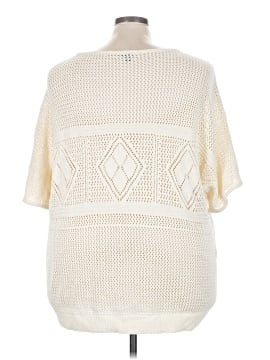Torrid 3/4 Sleeve T-Shirt (view 2)