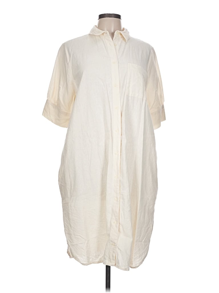 Pre-owned Old Navy Coat In Ivory