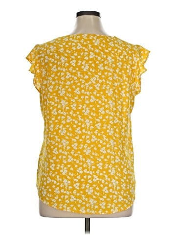 Fun2Fun Short Sleeve Blouse (view 2)