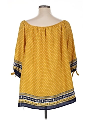 Naif 3/4 Sleeve Blouse (view 2)
