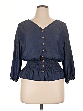 Unique Spectrum 3/4 Sleeve Blouse
