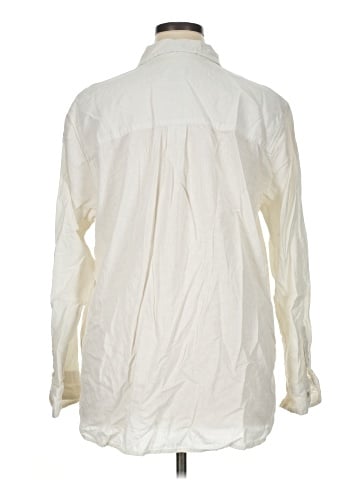 Universal Thread Long Sleeve Button-Down Shirt (view 2)