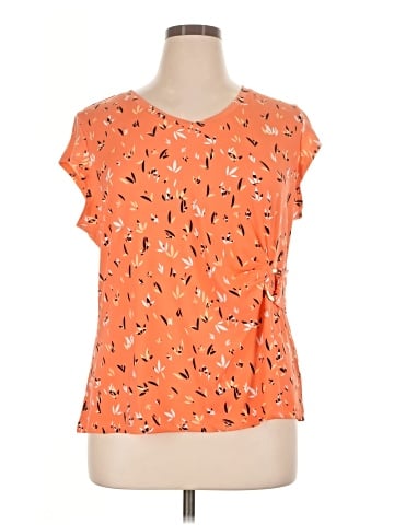 Liz Claiborne Short Sleeve T-Shirt (view 1)
