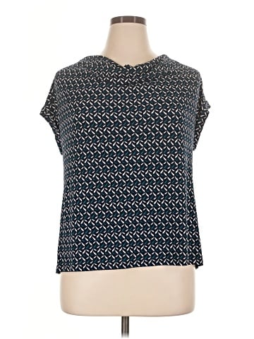 Dana Buchman Short Sleeve Top (view 1)