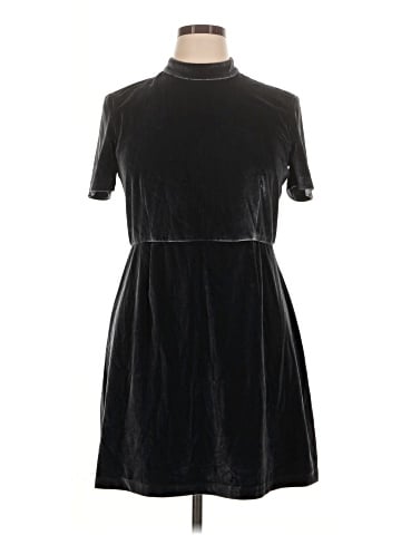 Hutch Casual Dress (view 1)