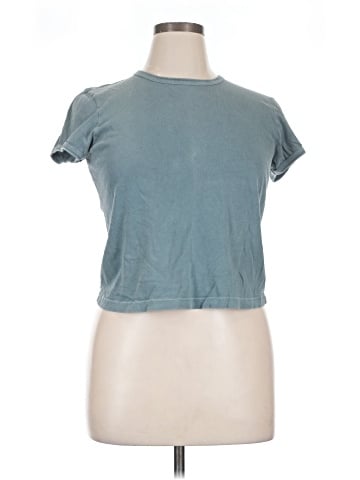 Rivet & Thread Short Sleeve T-Shirt (view 1)