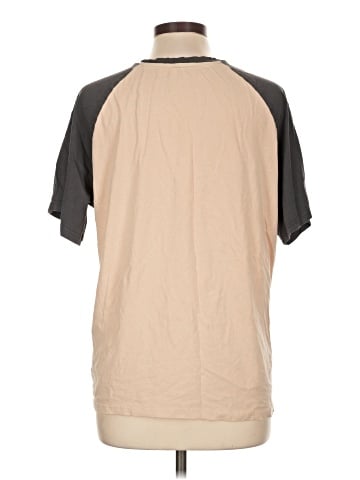 DAZY Short Sleeve T-Shirt (view 2)
