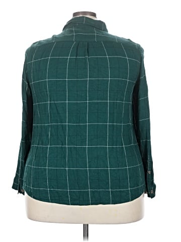 Ava & Viv Long Sleeve Button-Down Shirt (view 2)