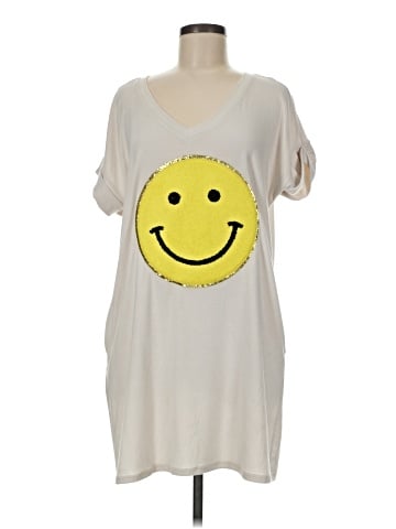 Judith March Short Sleeve T-Shirt (view 1)