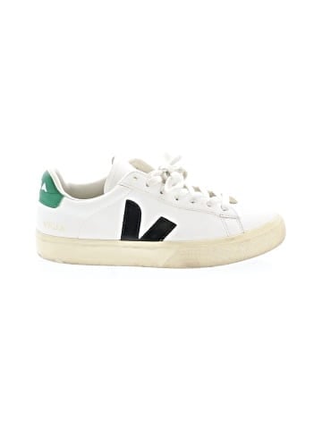 VEJA Sneakers (view 1)