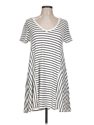 Trafaluc by Zara Casual Dress (view 1)