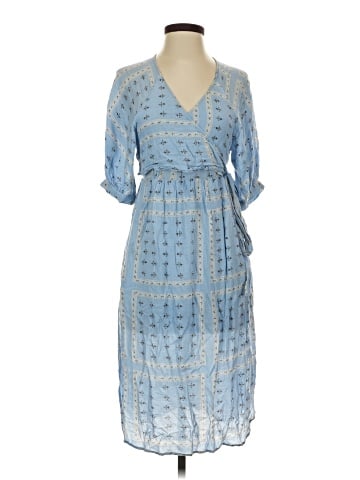 Urban Outfitters Casual Dress (view 1)