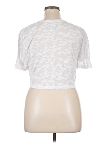 Fabletics Short Sleeve T-Shirt (view 2)