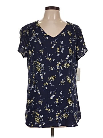Croft & Barrow Short Sleeve Blouse (view 1)
