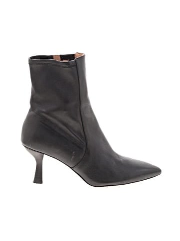 Madewell The Justine Ankle Boot in Leather (view 1)